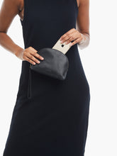 Load image into Gallery viewer, Marisol Wristlet
