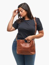 Load image into Gallery viewer, Fozi Handbag
