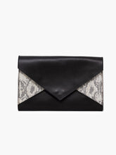 Load image into Gallery viewer, Solome Clutch
