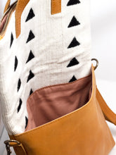 Load image into Gallery viewer, Emnet Foldover Tote
