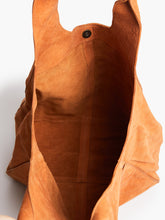 Load image into Gallery viewer, Jenifer Shopper

